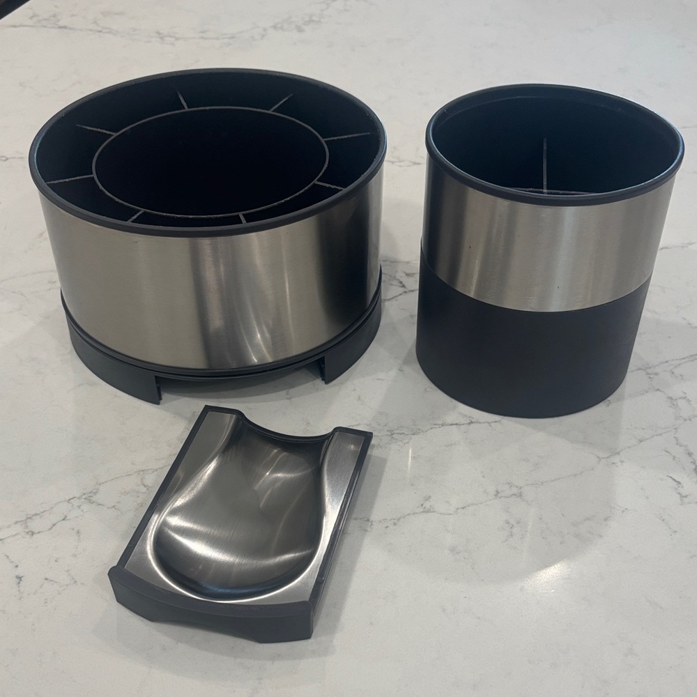 Pampered Chef Stainless Steel Rotating Utensil Holder
